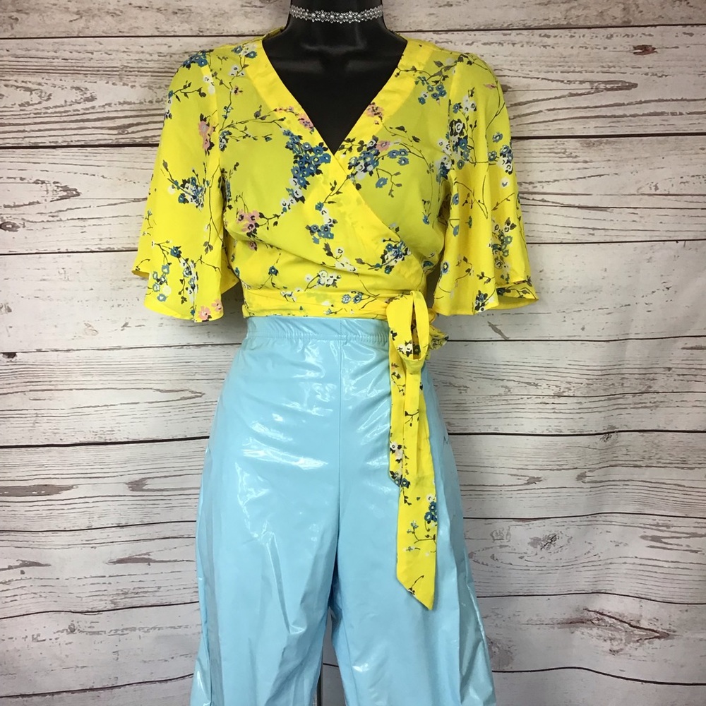 PrettyLittleThing lightblue vinyl splithem trouser